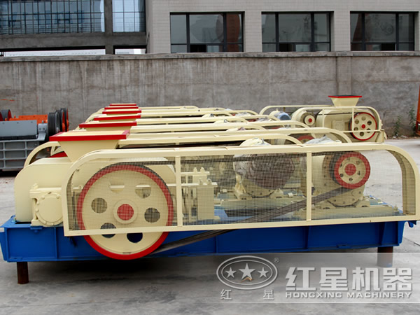 石子對輥式破碎機(jī) 石子對輥式破碎機(jī)